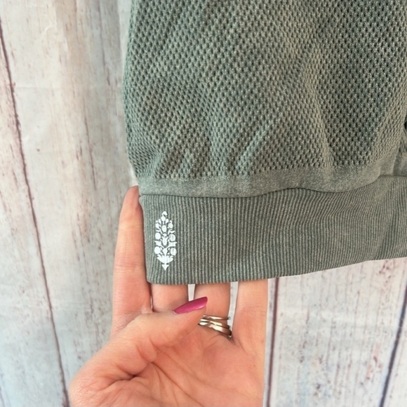 NWOT Free People Running Through My Mind Tank M Sage Green - Picture 7 of 8